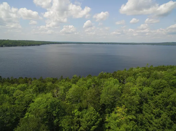 9 Salmon Point Sub Lane, Enfield, ME 04493