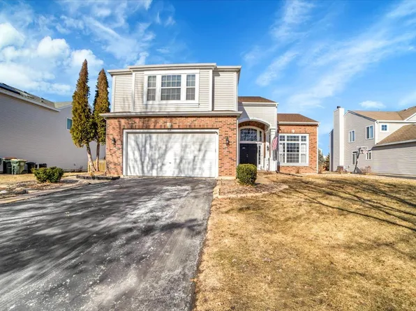 711 Blossom Ct, Oswego, IL 60543