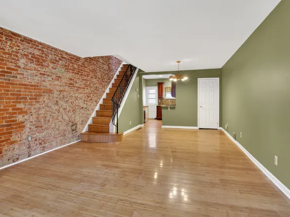 419 McClellan St, Philadelphia, PA 19148