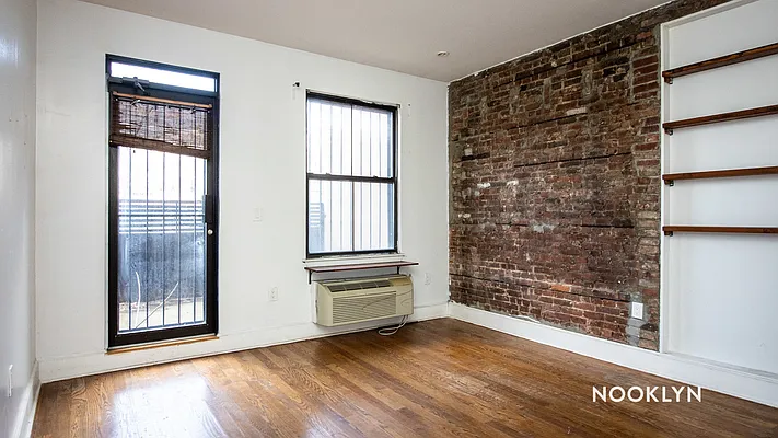 Rented by Nooklyn NYC LLC | media 21