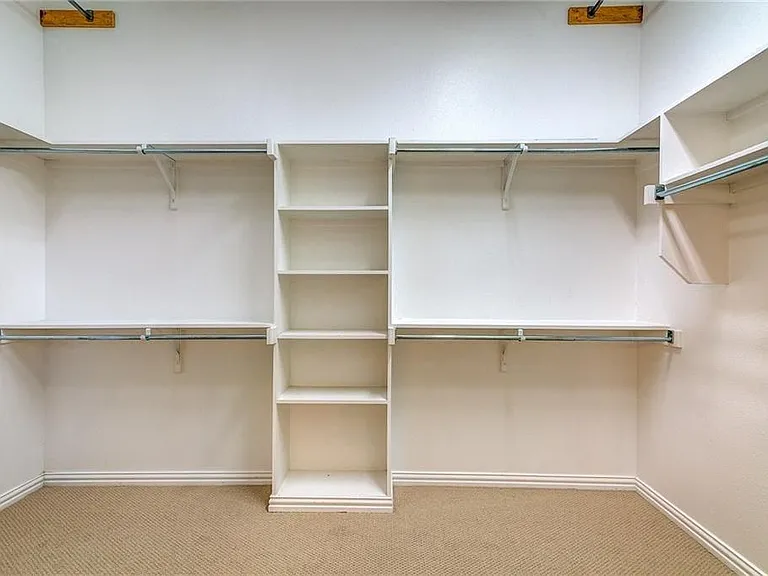5216 Dunster Dr — Photo 24