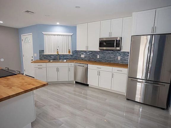 5th image of 2290 Seabring Dr