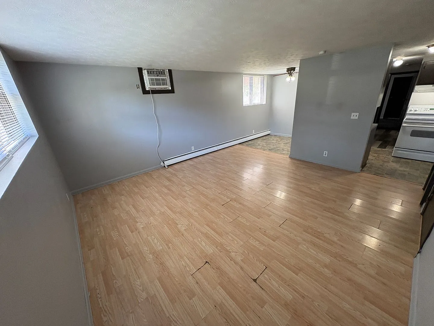 4918 Walker — Photo 3