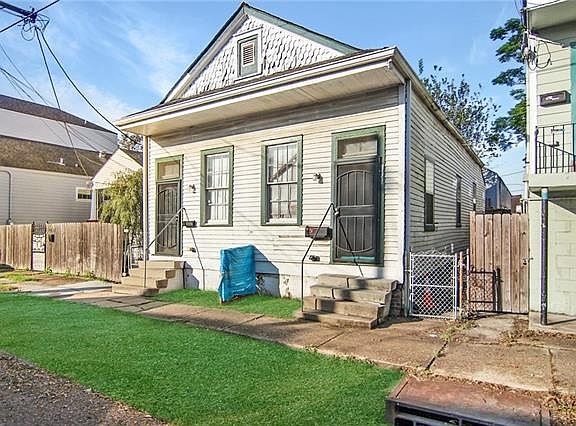 3rd image of 2605 Saint Peter St #7