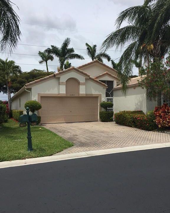 1st image of 10283 Utopia Cir W