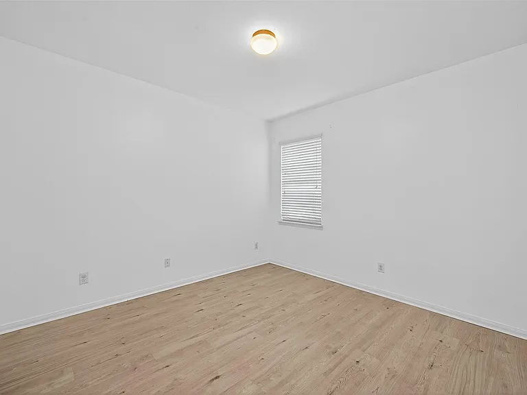 83 W Wading Pond Cir — Photo 28