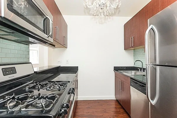 Rented by Voro, LLC | media 4