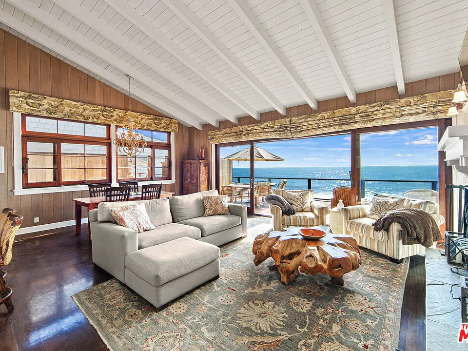 24542 Malibu Rd