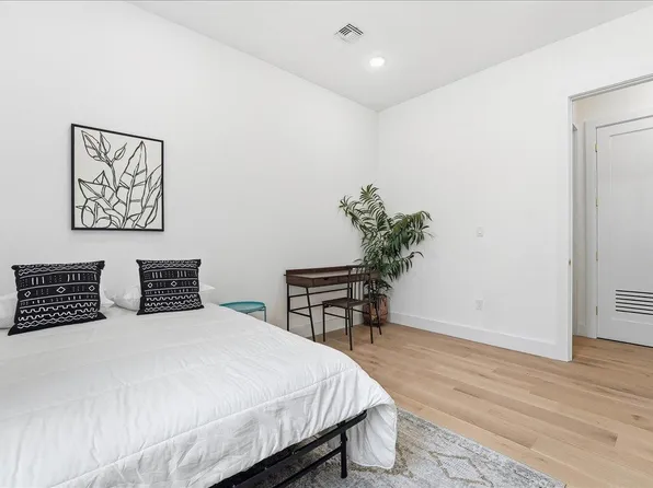 100 Webster Avenue image 21 of 32