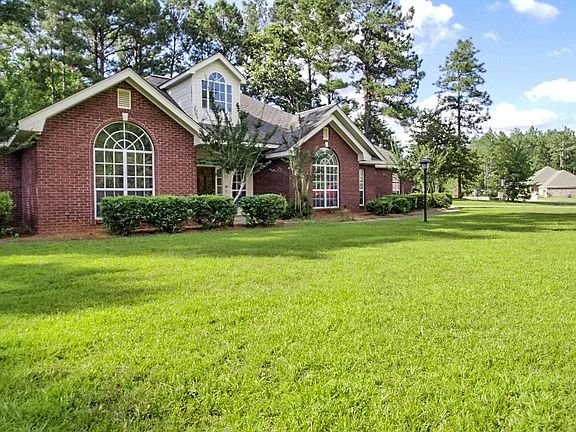 3rd image of 120 Courtland Dr