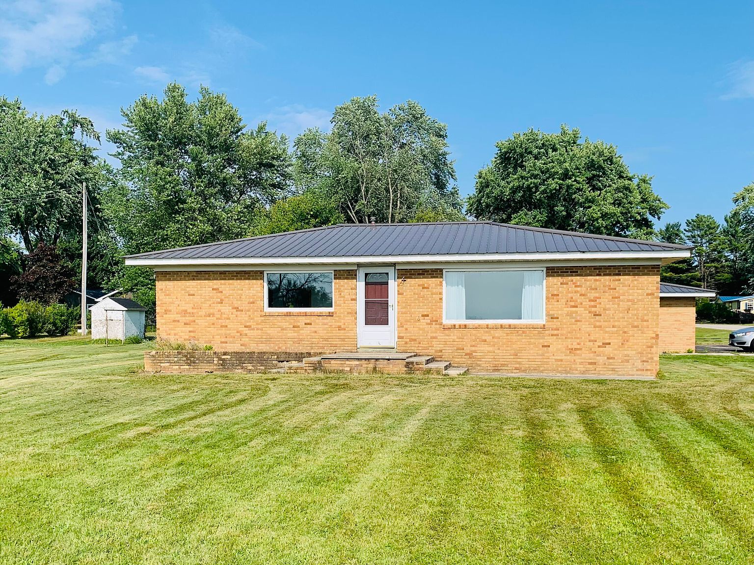 7953 1st St, Onekama, MI 49675 MLS 23025767 Zillow