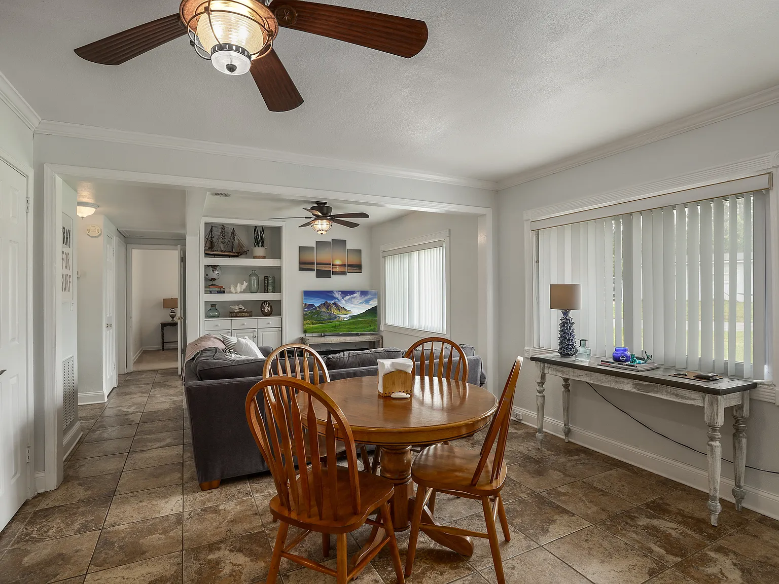 3 bed, 1985 sqft, $5,000 — Photo 4