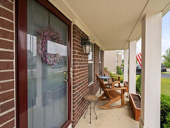 3rd image of 34 Burroughs Dr