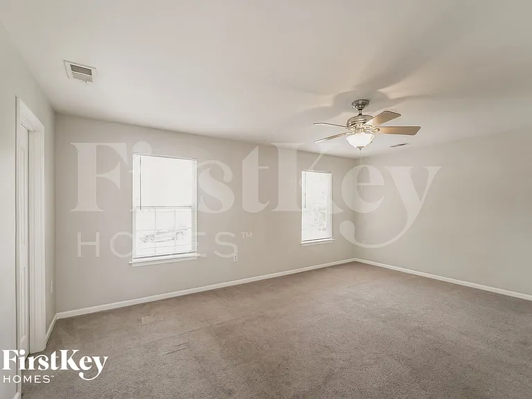 2553 Mulberry Pond Dr — Photo 8