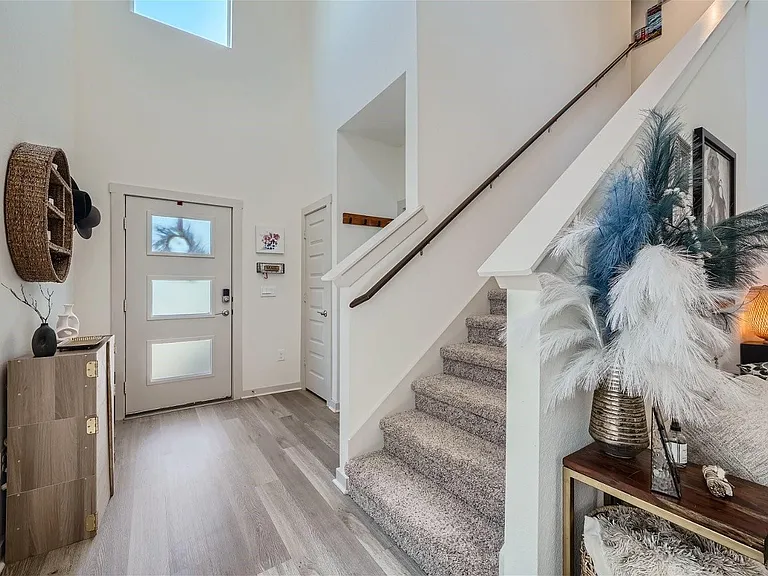 8005 Linnie Ln — Photo 25
