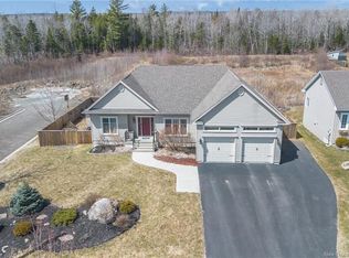 11 Mitchell Wayne Dr, Fredericton, NB E3G 0C2