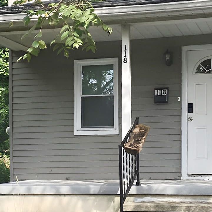 1st image of 118 Union St
