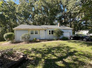 34 Sunrise Cir, Wallingford, CT 06492