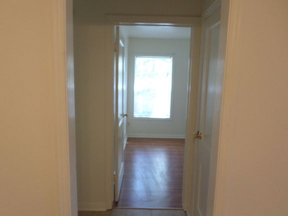 4th image of 1811 Poage Ave