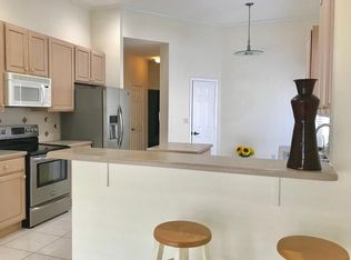 1124 NW 139th Ave, Pembroke Pines, FL 33028