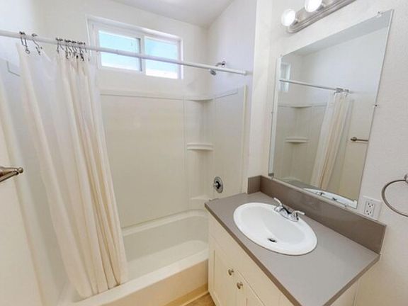 4th image of 3430-34 Nile St #0