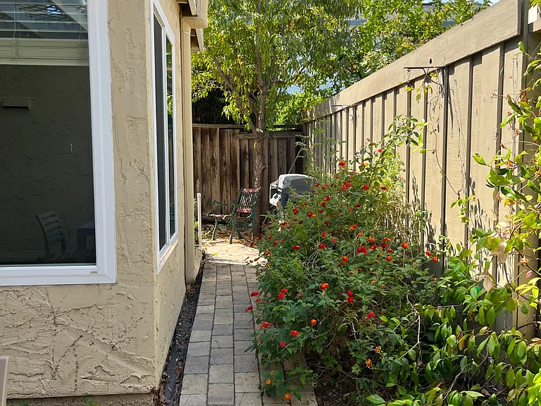 190 Truckee Ln — Photo 16