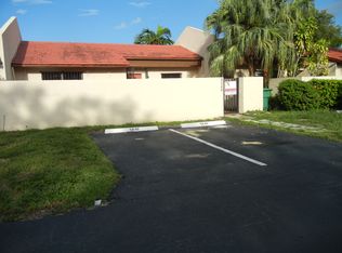 5846 SW 144 Circle Pl, Miami, FL 33183