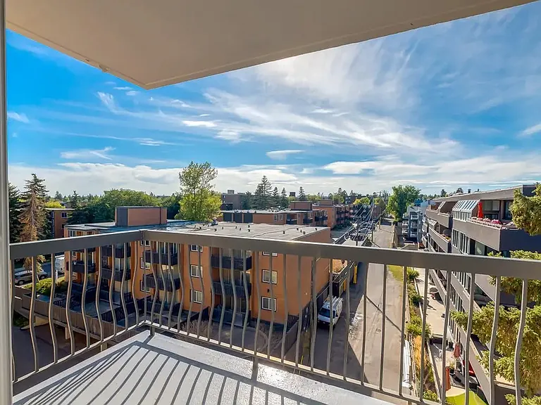 505 56th Ave SW #215 — Photo 43