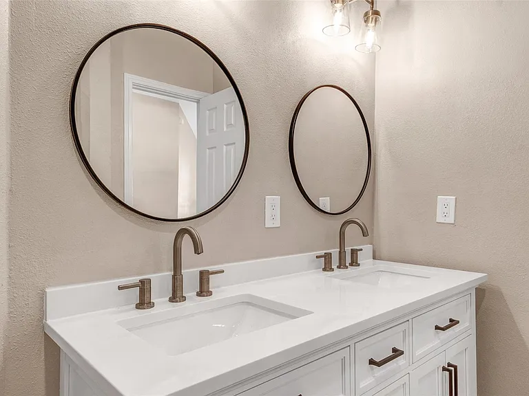 6023 Sean Ct — Photo 25