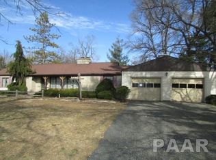 701 Crestview Dr, Washington, IL 61571