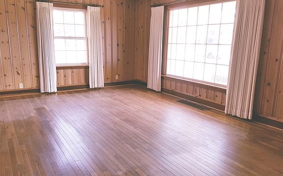 2nd image of 9320 McVicker Ave