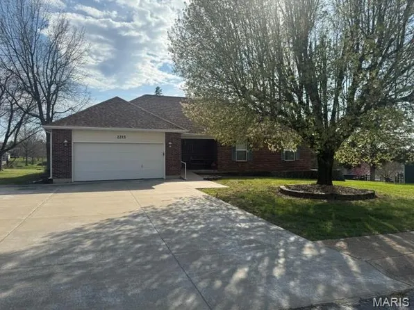 2215 Pine Lake Loop, Gray Summit, MO 63039
