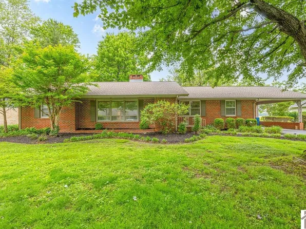 1906 Gatesborough Cir, Murray, KY 42071