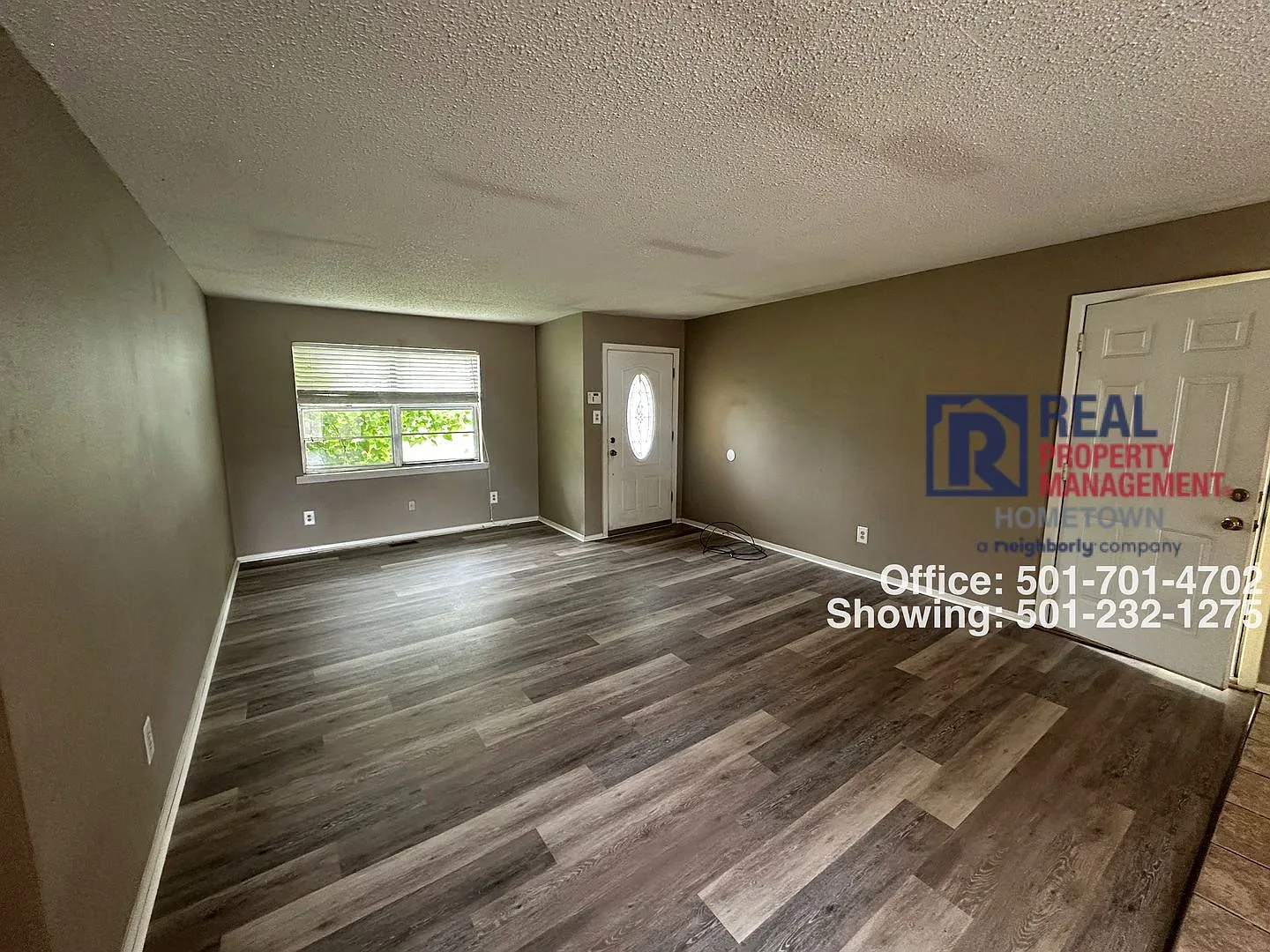 Wonderful 3 bedroom 2 bath! — Photo 2
