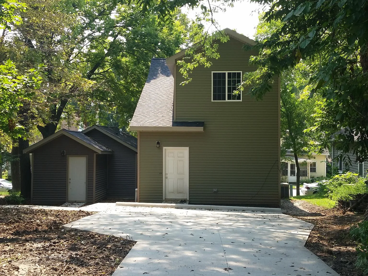 3 bed, 1097 sqft, $1,800 — Photo 3