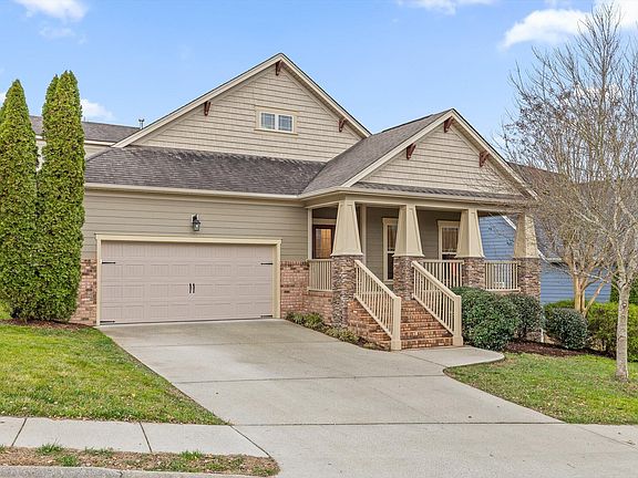 2nd image of 848 Willcrest Dr