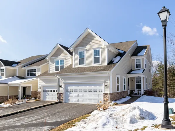 7 Arrowwood Court #7, Middlebury, CT 06762