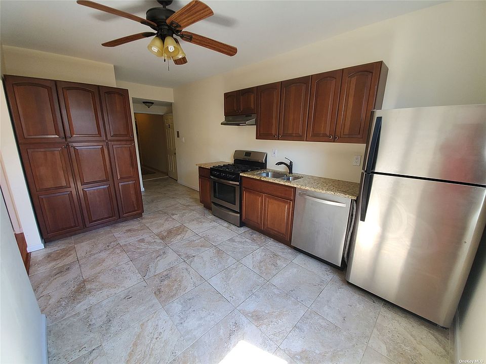 1st image of 400 Jericho Tpke APT 2