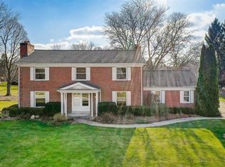 13005 Wrayburn Rd, Elm Grove, WI 53122