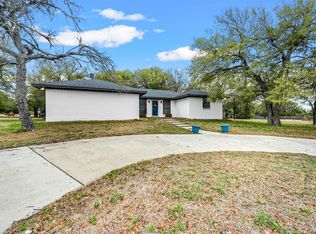 309 Valley View Dr, Azle, TX 76020