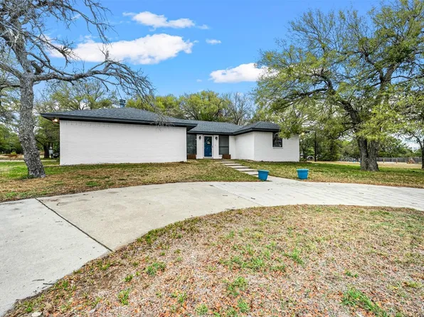 309 Valley View Dr, Azle, TX 76020