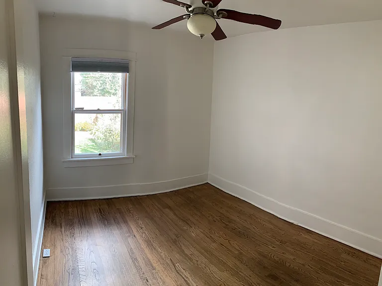 Back bedroom