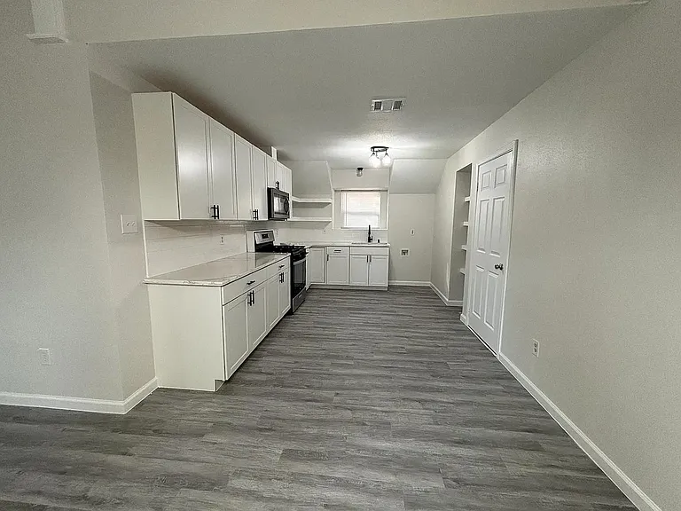 510 Alliance St — Photo 4