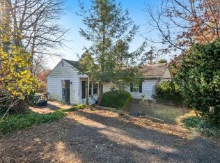 728 Warwick Tpke, Hewitt, NJ 07421