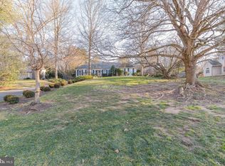 10 Edwards Pl, Ewing, NJ 08628