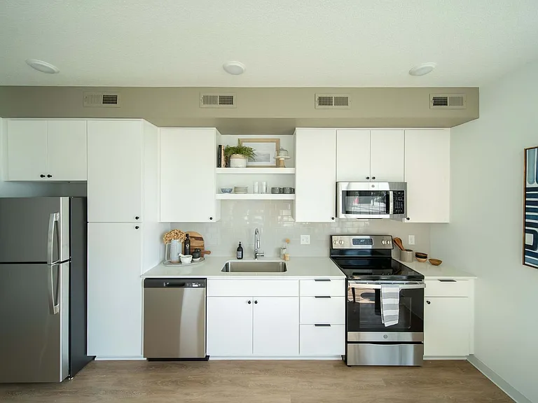 District Lofts Apartments — Photo 13