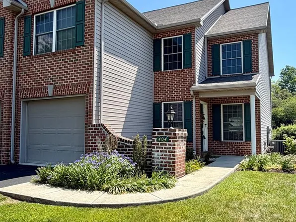 494 Quiggley Cir, Harrisburg, PA 17112