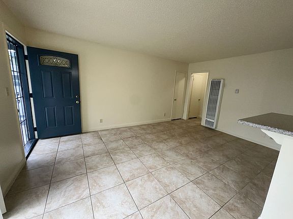 5th image of 1965 Pomona Ave #1