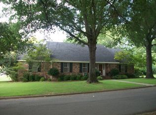 312 S Utah Ave, Russellville, AR 72801