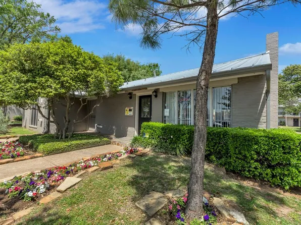 Mission Pointe Club Apartments